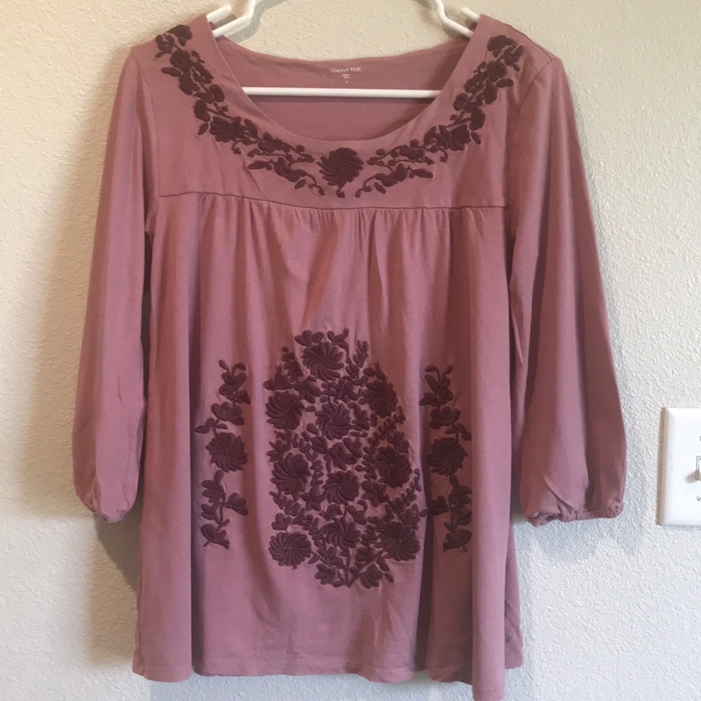 Garnet Hill Embroidered Top | sz S